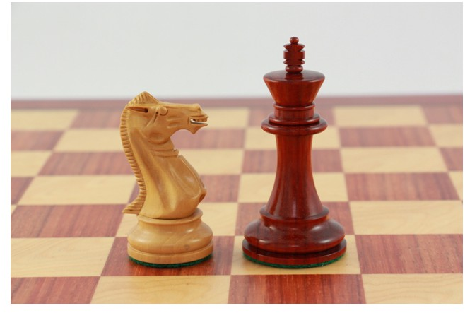 Schachfiguren Majestic, Figur Springer